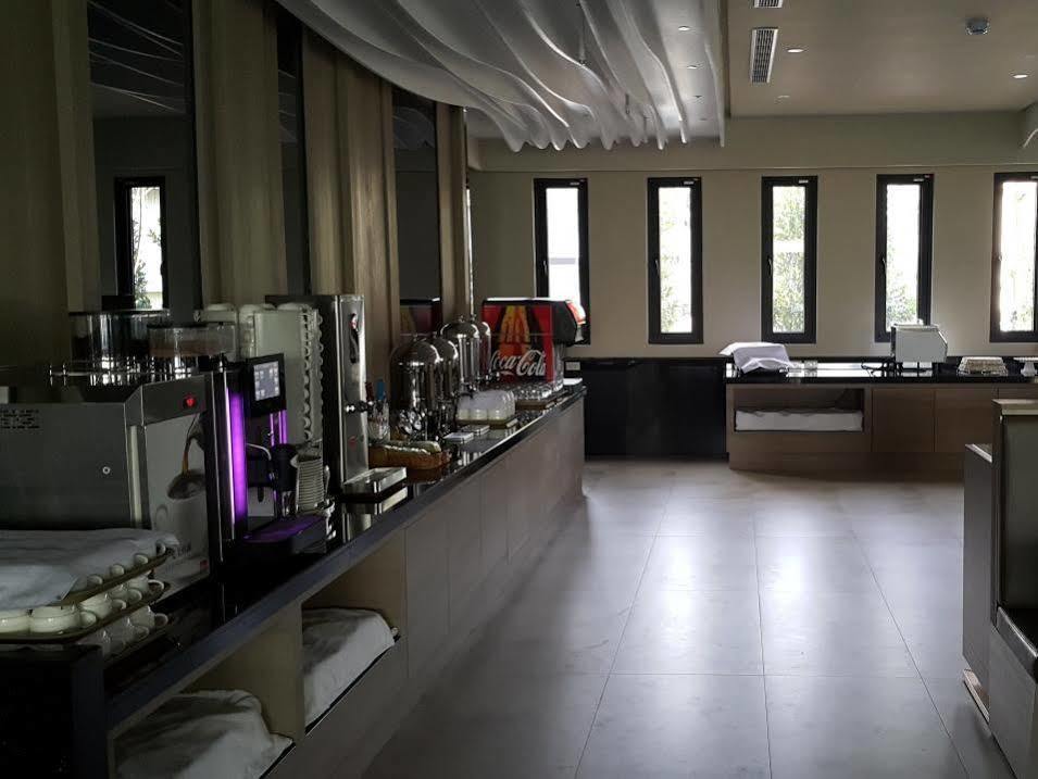ルック ロイヤル リゾート 嘉義市 エクステリア 写真 A laboratory at the University of the South Pacific